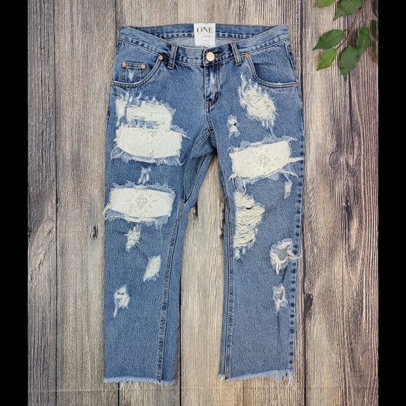 One Teaspoon Denim - One by One Teaspoon Lonely Boys Rigid Low Waist Relaxed Hip Distressed Crop Jean